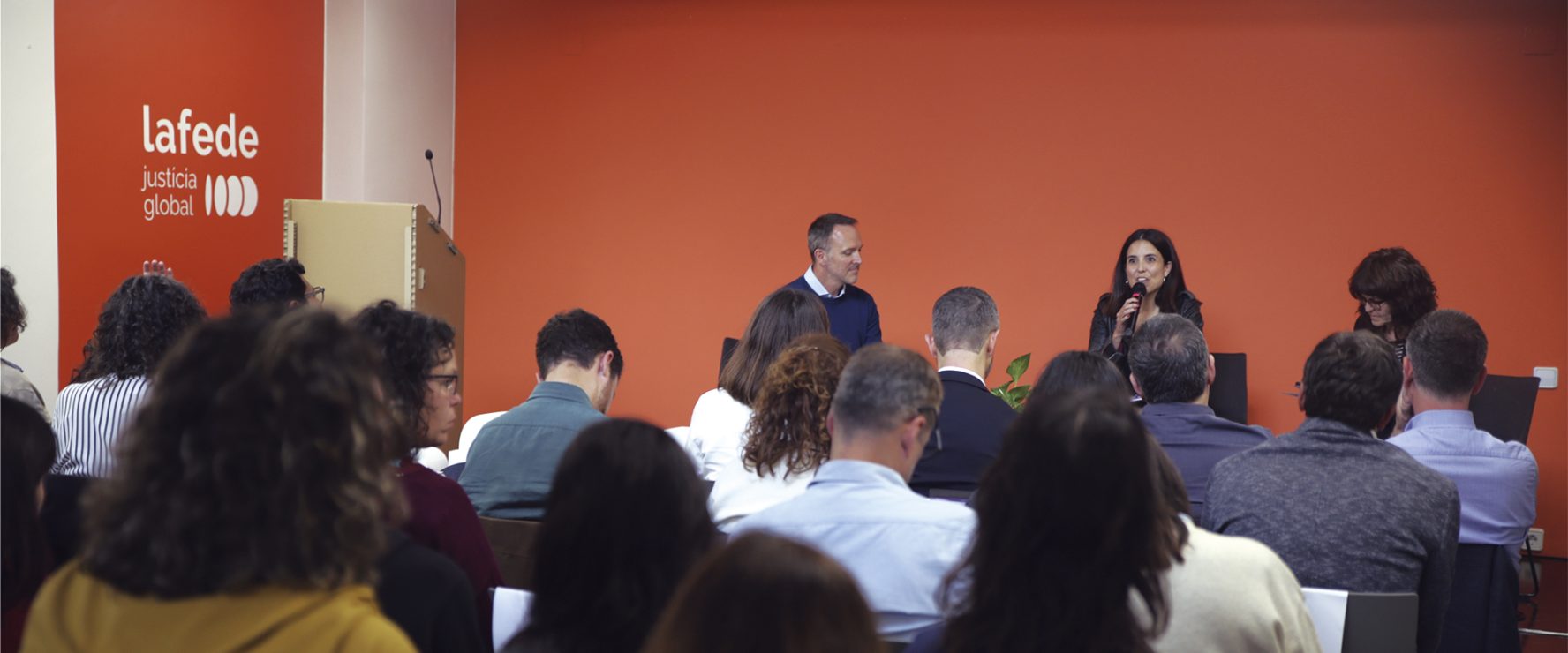 https://www.lafede.cat/resistir-els-atacs-amb-relats-desperanca-comunicacio-estrategica-en-temps-de-desinformacio/
